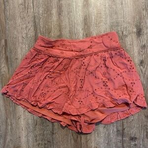 AMERICAN EAGLE ORANGE EYELET FLOWY SHORTS